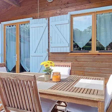 Cosy Avec Piscine En Campagne * קונדום