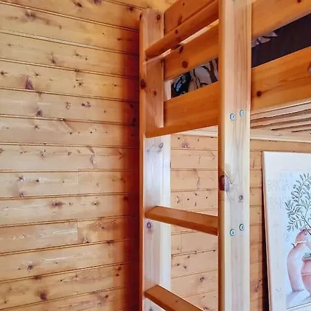 Cosy Avec Piscine En Campagne קונדום