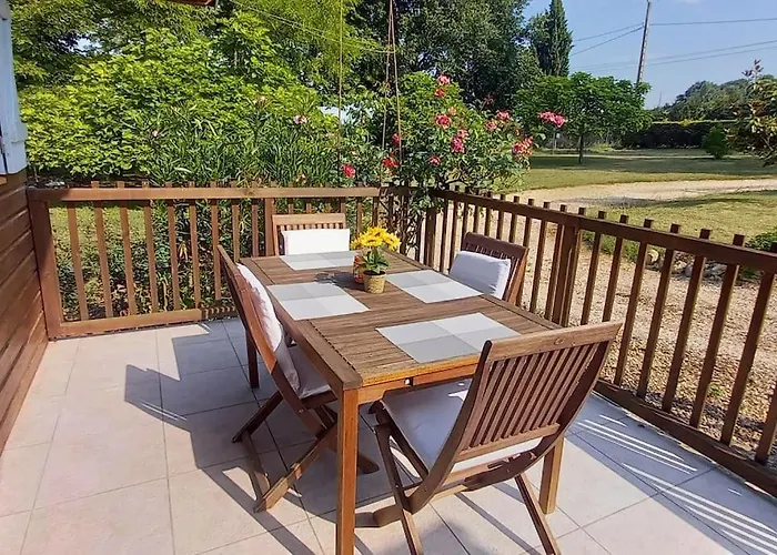 Cosy Avec Piscine En Campagne Σαλέ Condom