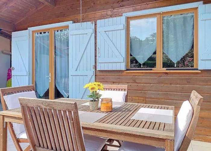 Cosy Avec Piscine En Campagne * Condom